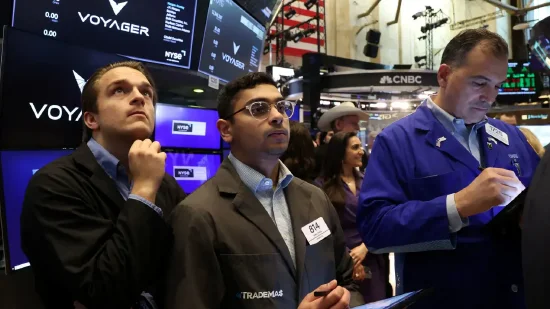 炒股配资查询之家 午盘：美股维持涨势 纳指上涨1.5%